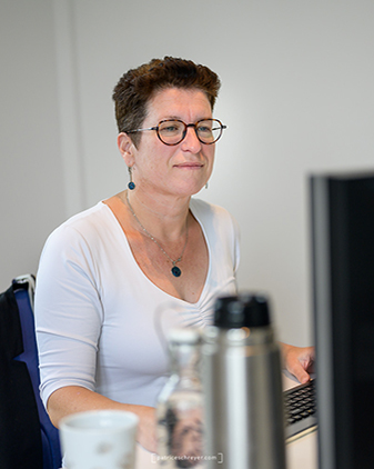 Lieu : Neuchâtel - Suisse / Droits d'utilisation uniquement pour P&TS Emmanuelle Bourbon